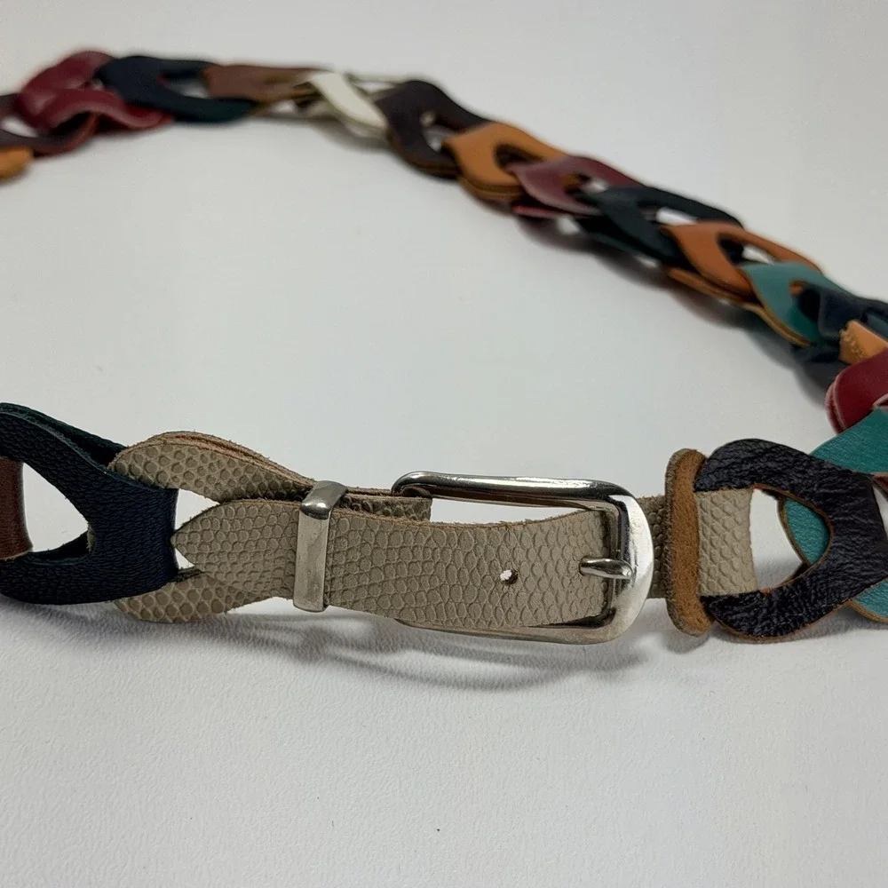 Vintage Womans Small Interlocking Multi-colored Leather Link Belt